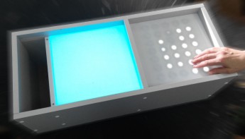 Интерактивный стол «Малыш», совмещенный со столом для рисования песком и с кармашком для песка - fgospostavki.ru - Сергиев Посад